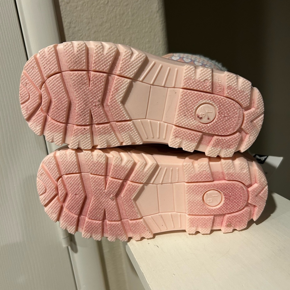 NWT Member's Mark Girl's Pull On Insulated Snow Boots Pink Hearts Kids Size 13/1 - Picture 10 of 10
